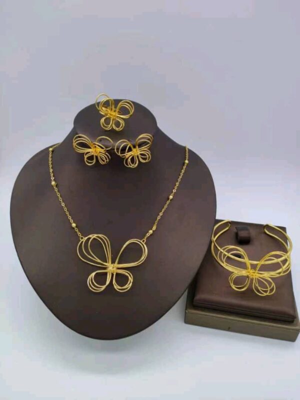 Owanbe mini set