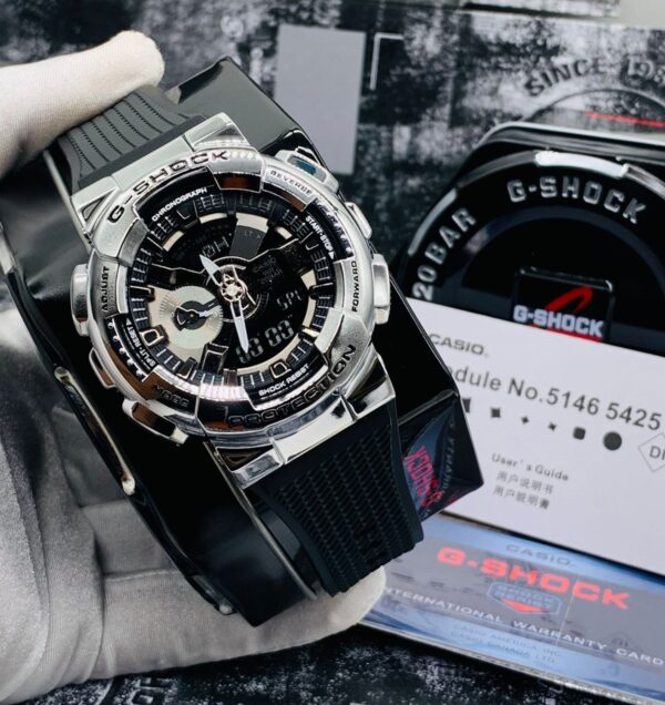 GM - 110H GSHOCK RUBBER WRISTWATCH