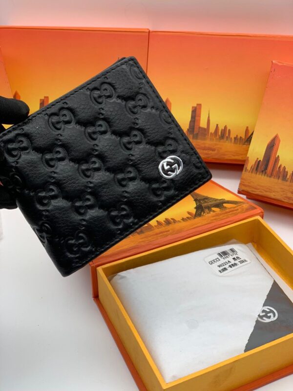 Quality Gucci leather wallet