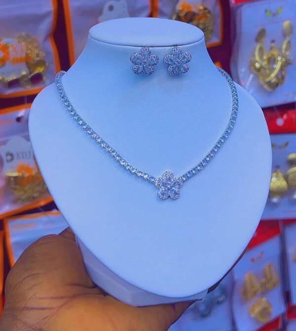 Abeke 01