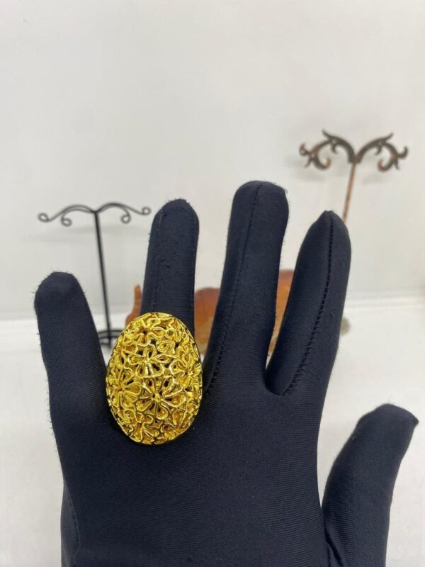 Ladies bold ring 01