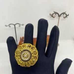 Ladies bold ring 02