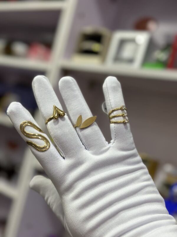 Fashionable ring for ladies AA