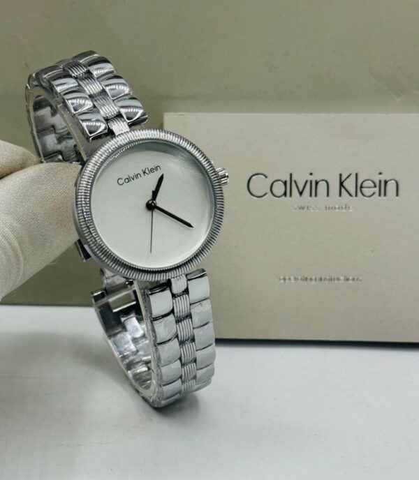 BRAND :  CALVIN KLEIN