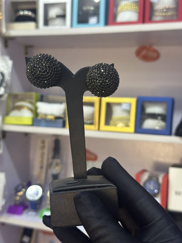 Moyo Earring