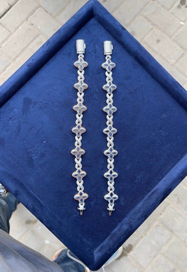 Ice Handchain