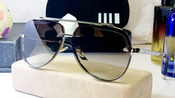 Maybach sunshades