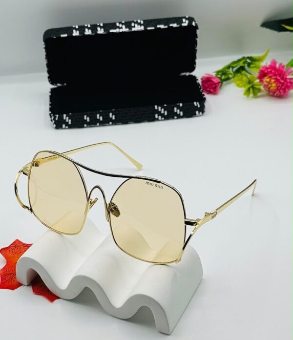 Ajoke sunnies